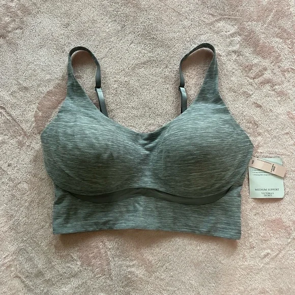 Victoria’s Secret medium support moisture wicking sports bra 34 DD - Picture 1 of 5
